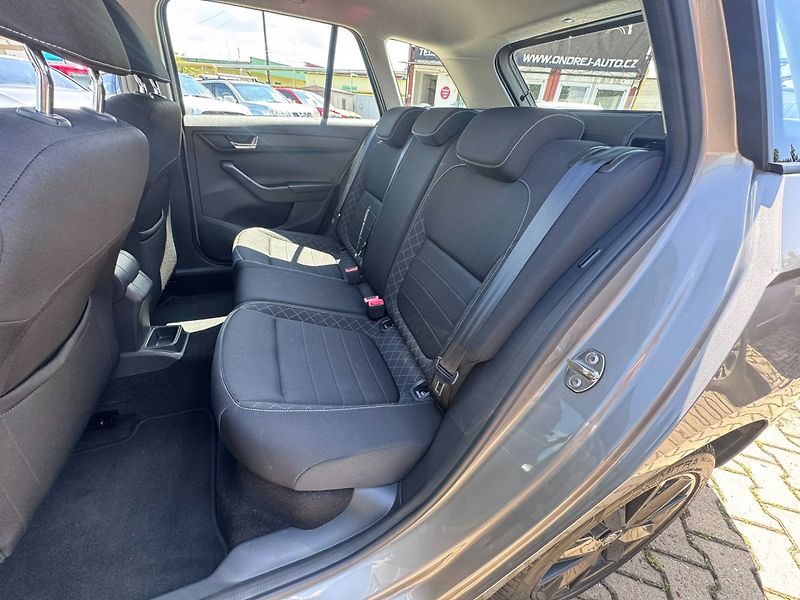 Škoda Fabia (2015) 1,2 TSI 81 KW 2. MAJ KILOMETRY - fotka 36 z 50