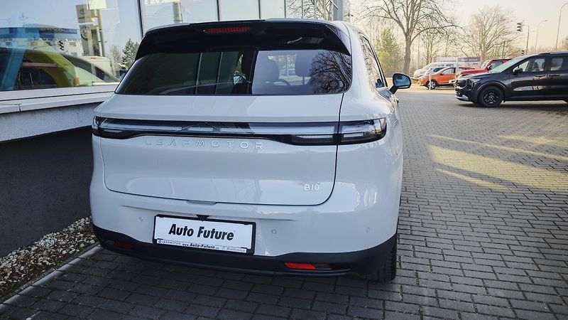 Leapmotor B10 (2026)  Design 1,5 EV hybrid  - fotka 9 z 40