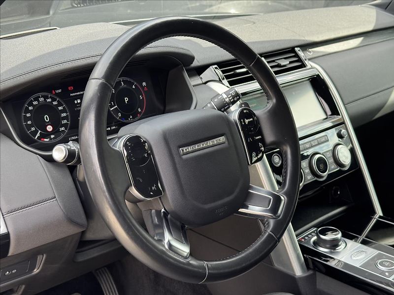 Land Rover Discovery 3,0 SDV6 HSE AWD AT DPH - fotka 10 z 35