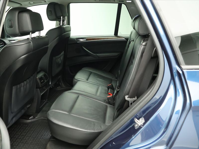 BMW X5 3,0 D 180KW PANORAMA TAŽNÉ - fotka 15 z 29