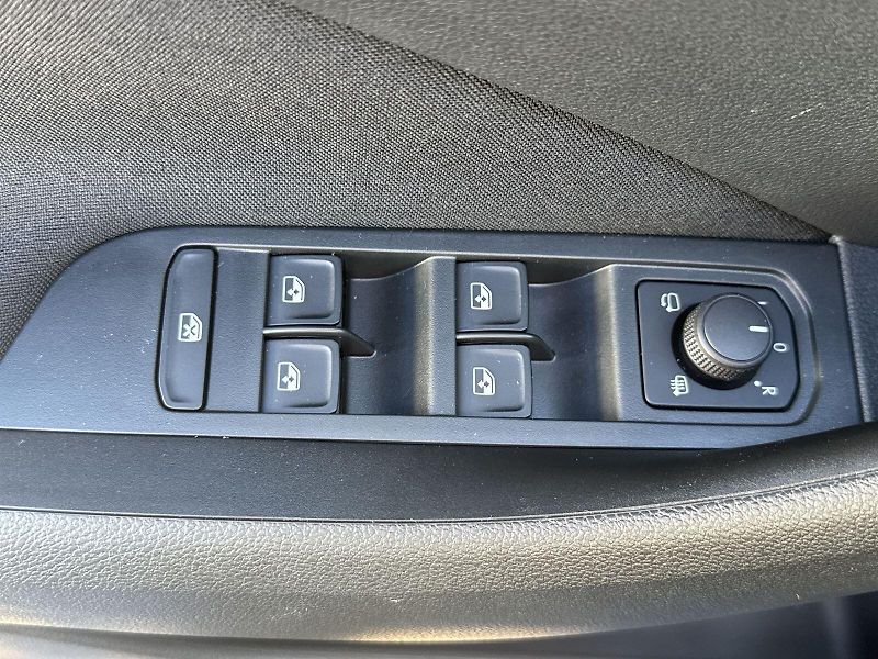 Škoda Scala (2024) 1.0 TSI DSG Selection - fotka 11 z 31