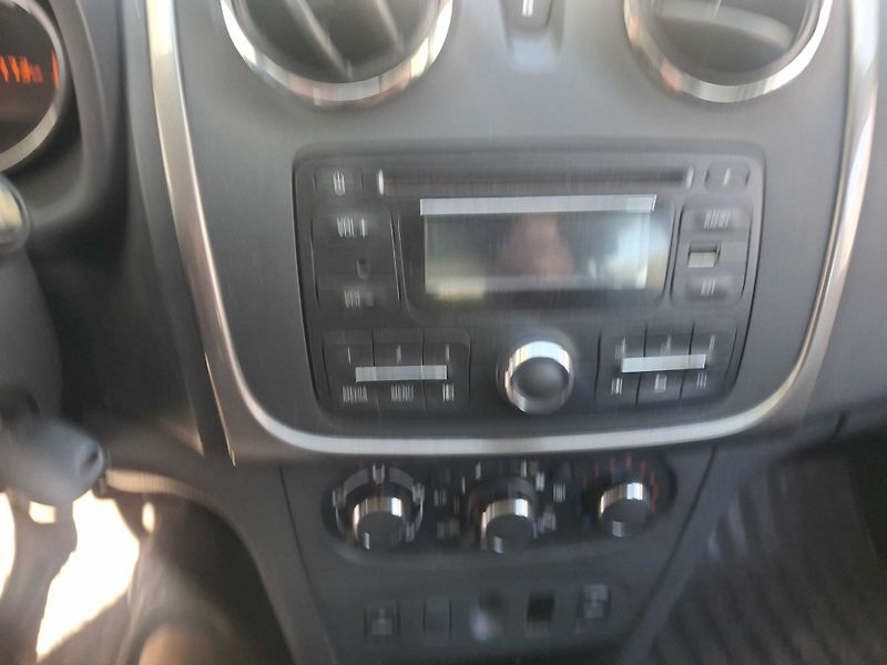 Dacia Logan MCV 0,9 LPG 5AC9582 - fotka 22 z 23