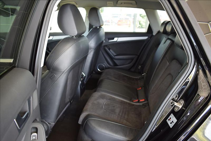 Audi A4 Avant 2,0 TDi,NAVI,Bi-xenony+L - fotka 14 z 17