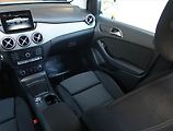 Mercedes-Benz Třídy B (2017) B 180 CDI, Automat, Tempomat - náhled 8