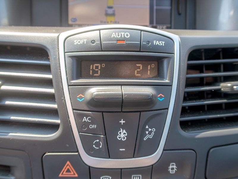 Renault Laguna (2013) 2.0DCI 96KW – NAVIGACE - fotka 23 z 40