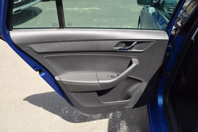 Škoda Rapid (2016) 1.2TSI 81kw AMBIT JOY XEN NAVI - fotka 14 z 49