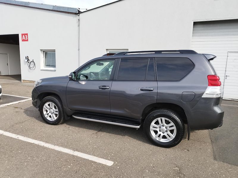 Toyota Land Cruiser (2013) - fotka 20 z 27