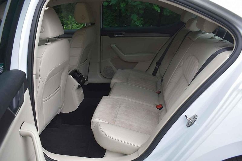 Škoda Superb třetí generace je spolehlivé auto na dlouhé cesty