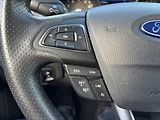 Ford Focus 1,0 EcoBoost RaceRed ST-line - náhled 30