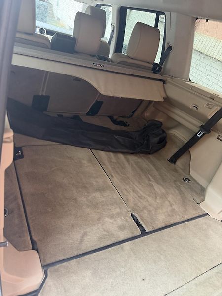 Land Rover Discovery (2011) 4 - fotka 12 z 16