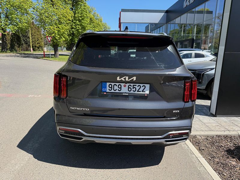 Kia Sorento 2.2 CRDi 142kw TOP 4x4 - fotka 11 z 12
