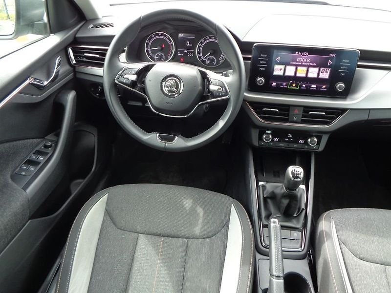 Škoda Kamiq 1.0 TSI STYLE 81 kW - fotka 5 z 29