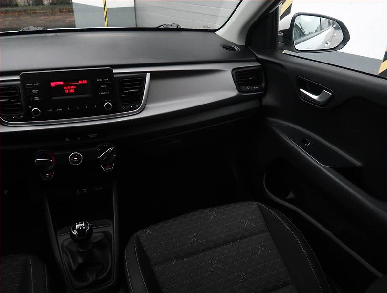 Kia Rio (2018) 1.25 CVVT, Serv.kniha - fotka 8 z 16