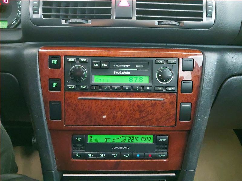 Škoda Superb (2003) Ambiente 2.5 TDI, Eko.zaplacen - fotka 12 z 14