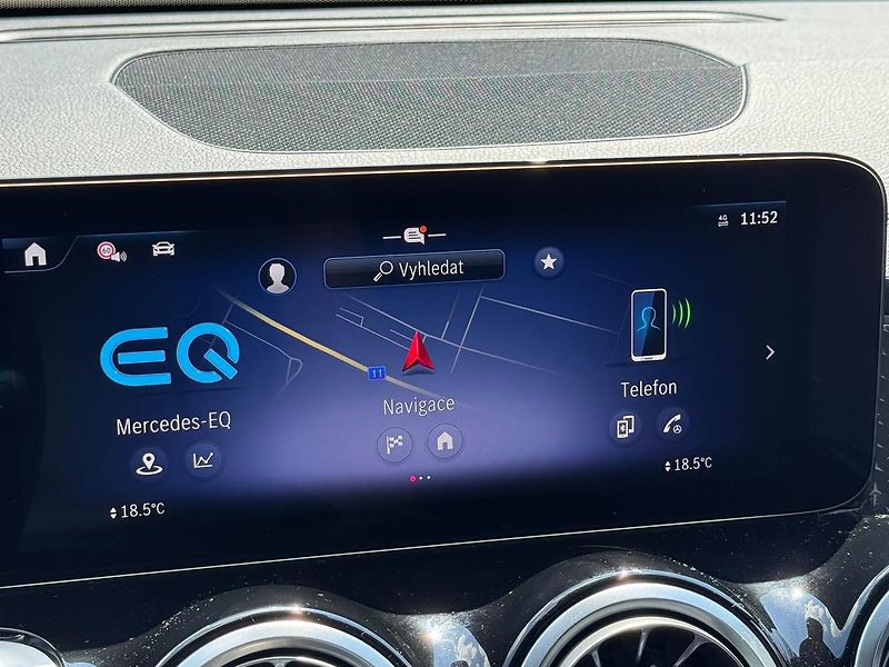 Mercedes-Benz EQB (2025) 300 4M - fotka 15 z 22