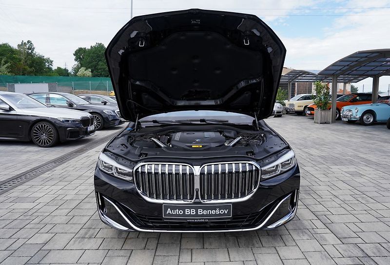BMW Řada 7 745Le xDrive/Individual/Led/ČR - fotka 9 z 49
