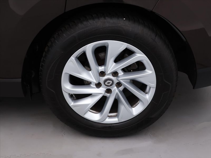 Renault Espace 1,6 dCi 118kW Aut. Energy LED - fotka 27 z 34