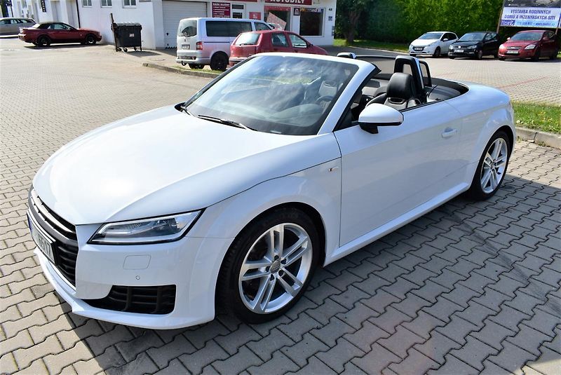 Audi TT 1.8TFSI S-Line Cabrio,B&O - fotka 2 z 50