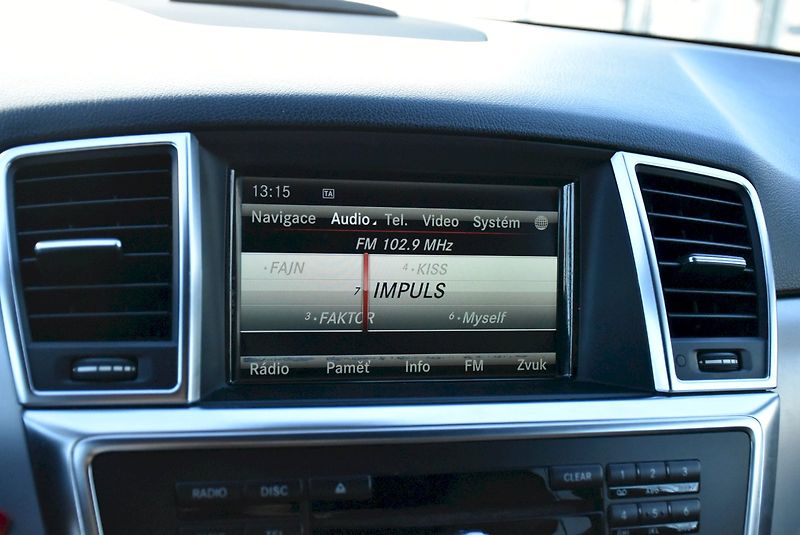 Mercedes-Benz Třídy M (2013) 3.0 Cdi 190kW 4x4 - fotka 17 z 31