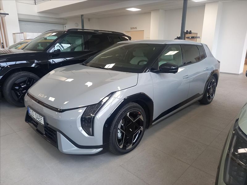 Kia EV4 4x2 GT-LINE 150 KW - fotka 2 z 6