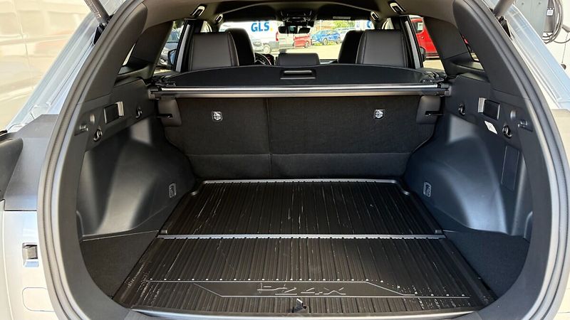 Toyota bZ4X Touring Style 74.7 kWh AWD - fotka 8 z 18
