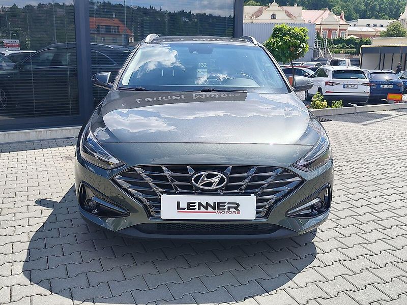 Hyundai i30 1.5 T-GDI/117kW Smart Navi - fotka 2 z 34