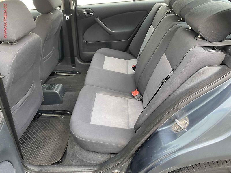 Škoda Octavia (2005) 1.6i, ČR, AC, STK5/28 - fotka 10 z 16
