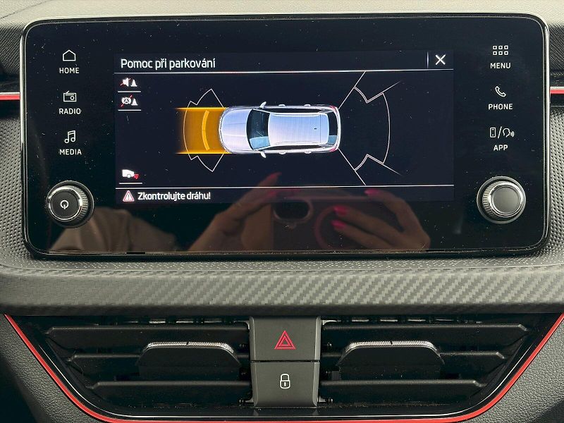 Škoda Kamiq (2025) 1.0 TSI / 85kW / MONTE CARLO - fotka 26 z 34