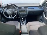 Škoda Rapid (2015) 1.2 TSi, Sport, xenon, panor - náhled 8