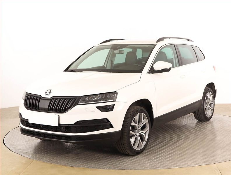 Škoda Karoq (2018) Style Plus 1.5 TSI - fotka 2 z 19