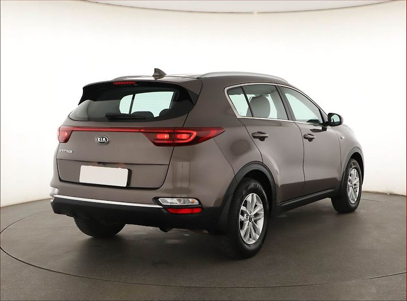 Kia Sportage (2019) 1.6 GDI, Serv.kniha, Tempomat - fotka 5 z 18