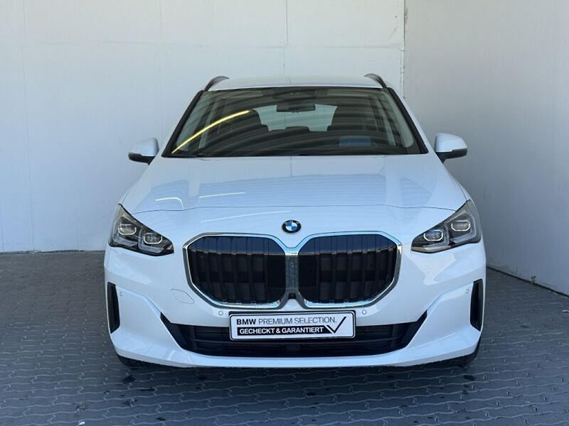 BMW Řada 2 220 Active Tourer HuD 360 ACC - fotka 2 z 10
