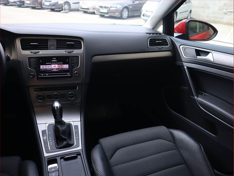Volkswagen Golf (2017) Comfortline 1.4 TSI, Automat - fotka 8 z 21