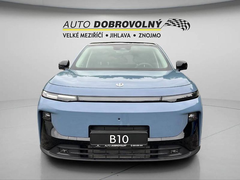 Leapmotor B10 (2026) Design hybrid EV baterie 18,8k - fotka 2 z 30