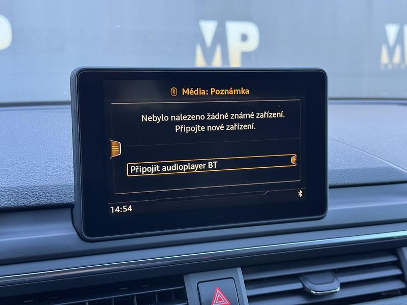 Audi A4 (2016) 2.0TDi Sport, Individual, RZV - fotka 31 z 47