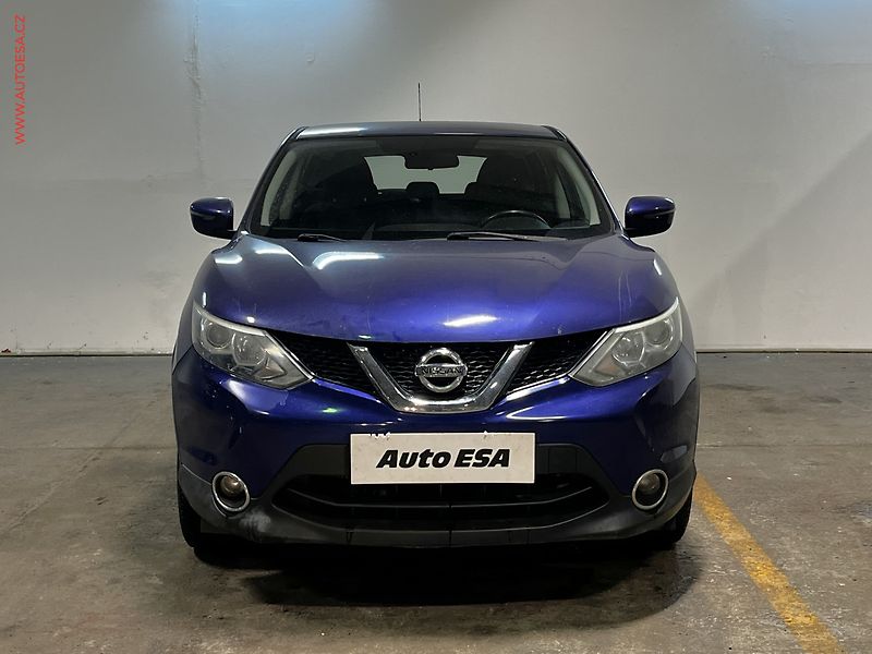 Nissan Qashqai (2014) 1.2 DIG-T, ČR, Acenta - fotka 2 z 16