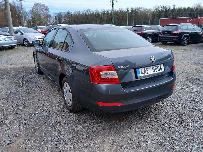 Škoda Octavia 1.2 TSI, 99tis km najeto - fotka 13 z 32