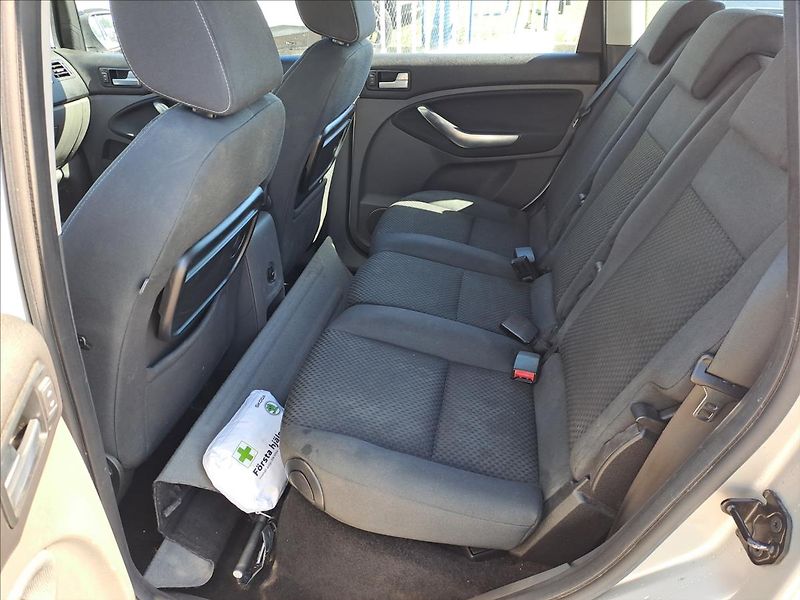 Ford C-MAX 1,6 TDCI TITANIUM - fotka 6 z 15