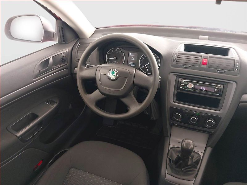 Škoda Octavia (2011) 1.6, ČR,1.maj, Serv.kniha - fotka 7 z 17