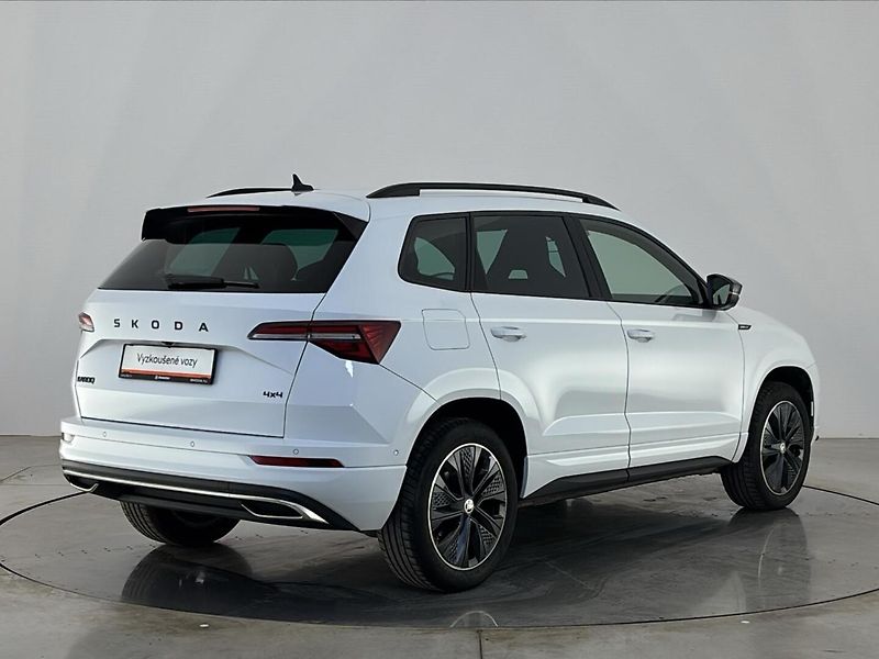 Škoda Karoq Sportline 4x4 DSG - fotka 2 z 29