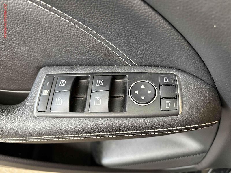 Mercedes-Benz Třídy B (2016) 2.2 CDi B200, AT, LED, navi - fotka 12 z 16