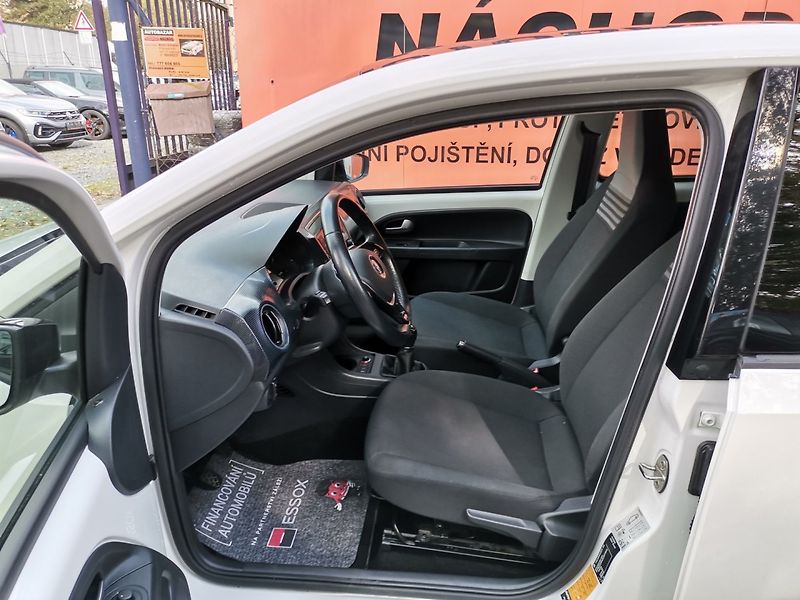 Volkswagen up! (2019) 1.0MPi 44kw AC PDC Tempomat - fotka 10 z 26