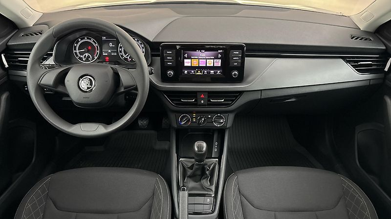 Škoda Scala 1.0 TSI Ambition - fotka 8 z 23