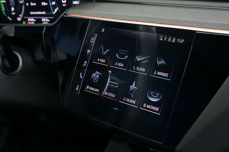 Audi e-tron 55 300kW Sportback Black Edice - fotka 32 z 47