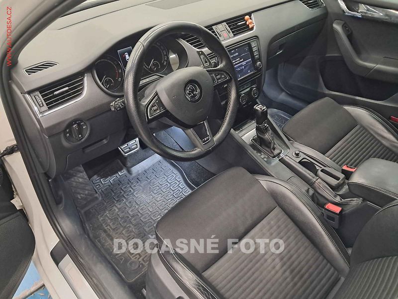 Škoda Octavia (2013) 2.0TSi, AT, navi, bixen - fotka 3 z 3