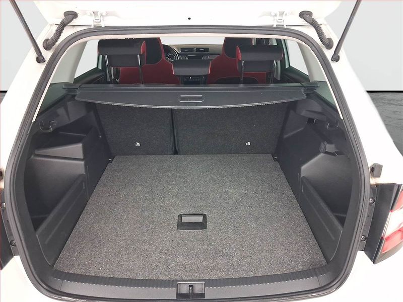 Škoda Fabia (2018) Monte Carlo 1.0 TSI, Automat - fotka 14 z 16