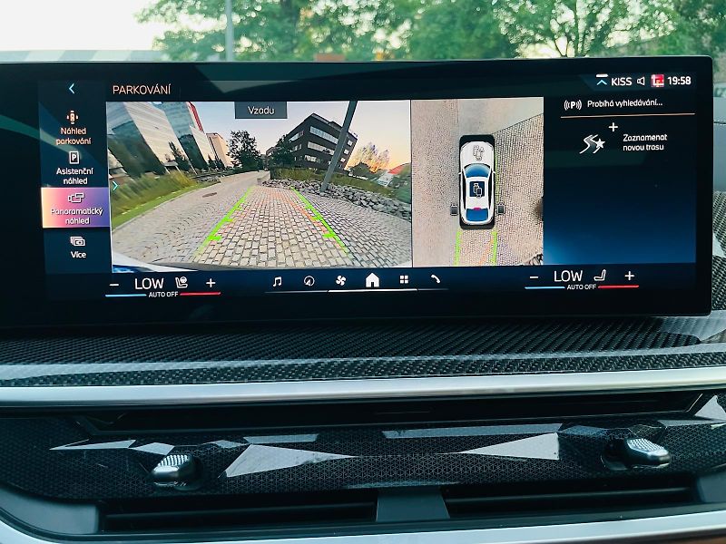BMW X6 40D MSPORT 4x4 SERVISKA TAŽNÉ - fotka 30 z 58