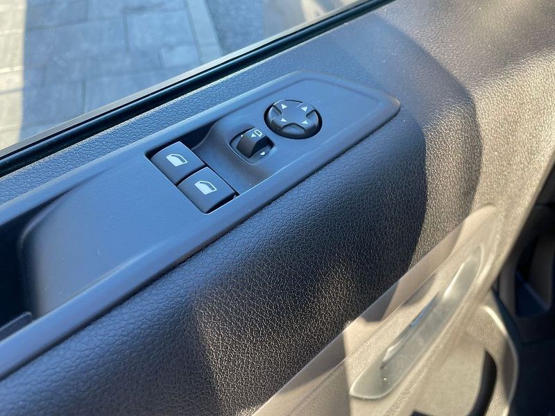 Toyota ProAce Verso 8 AT AE Family 8S - fotka 14 z 27