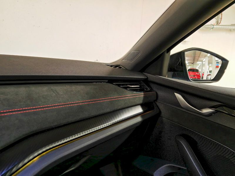 Škoda Octavia (2024) Combi 2.0 TSI 195 kW DSG RS - fotka 6 z 35
