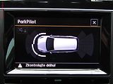 Volkswagen Golf (2014) 2.0 TDi, Klima - náhled 16